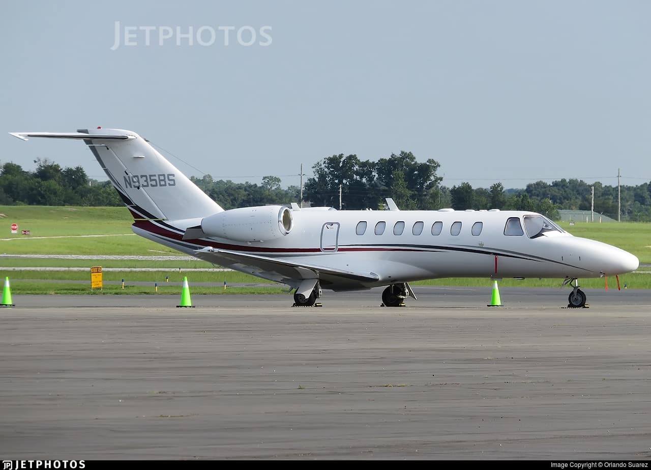 N935BS