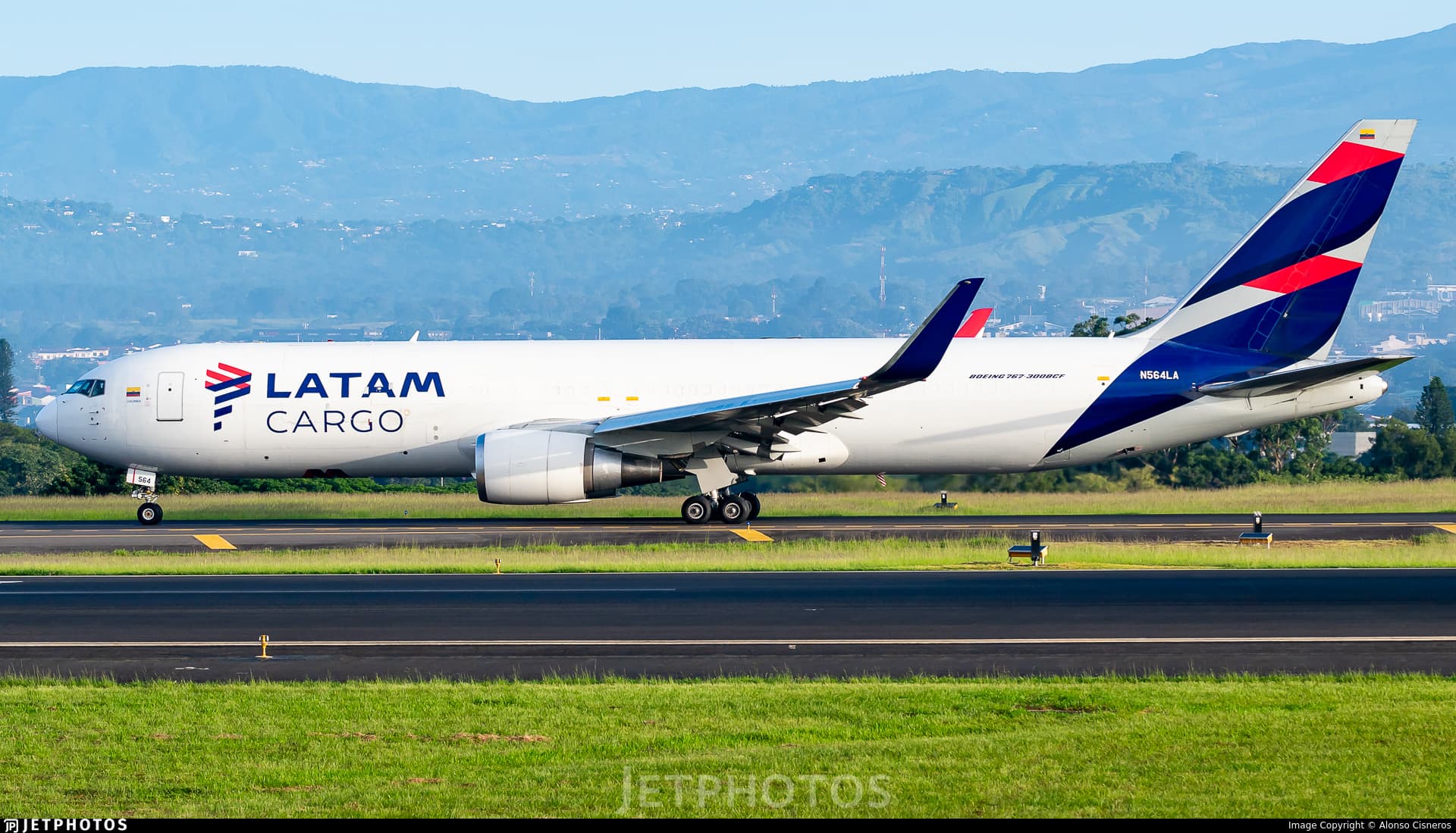 N564LA