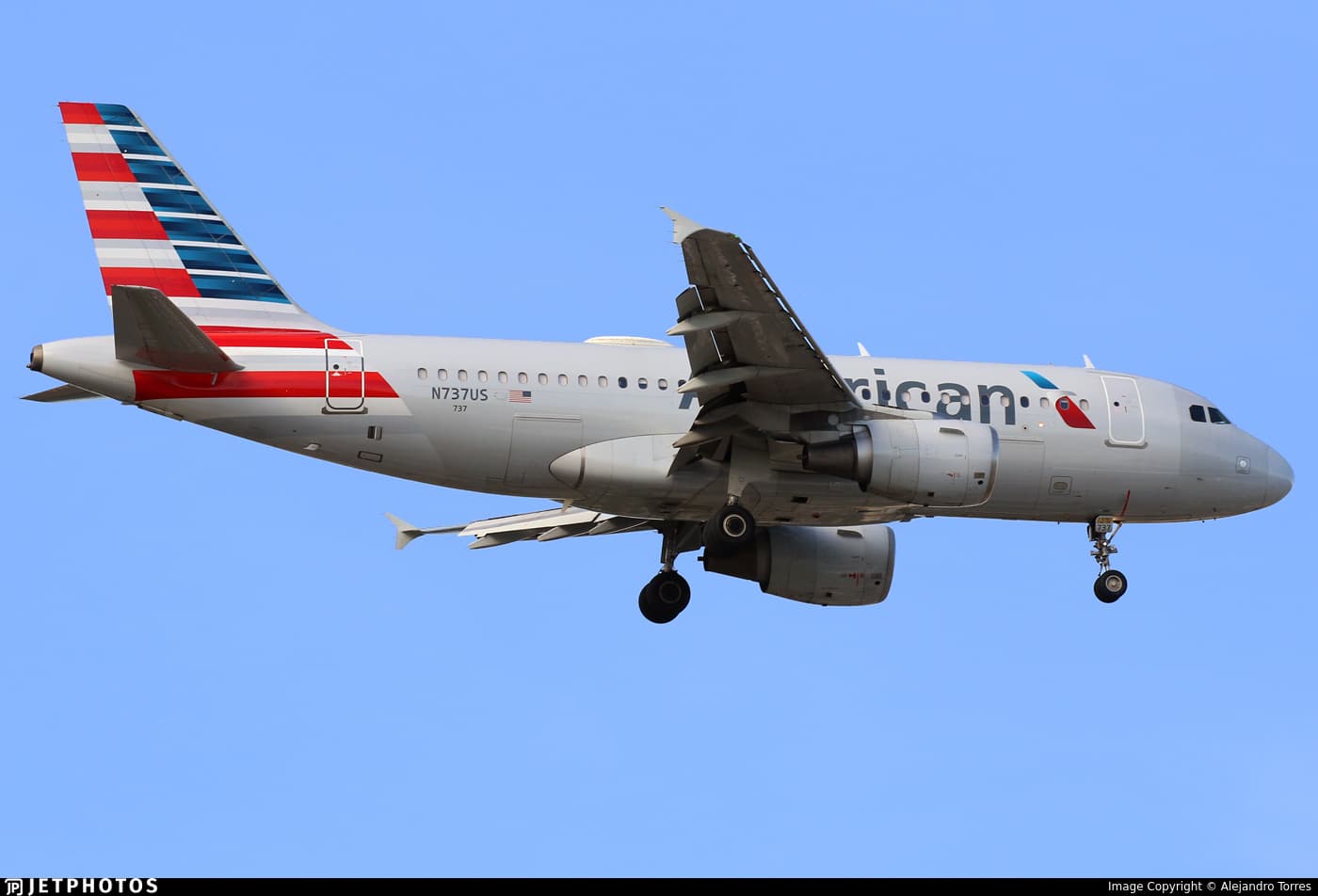 N737US