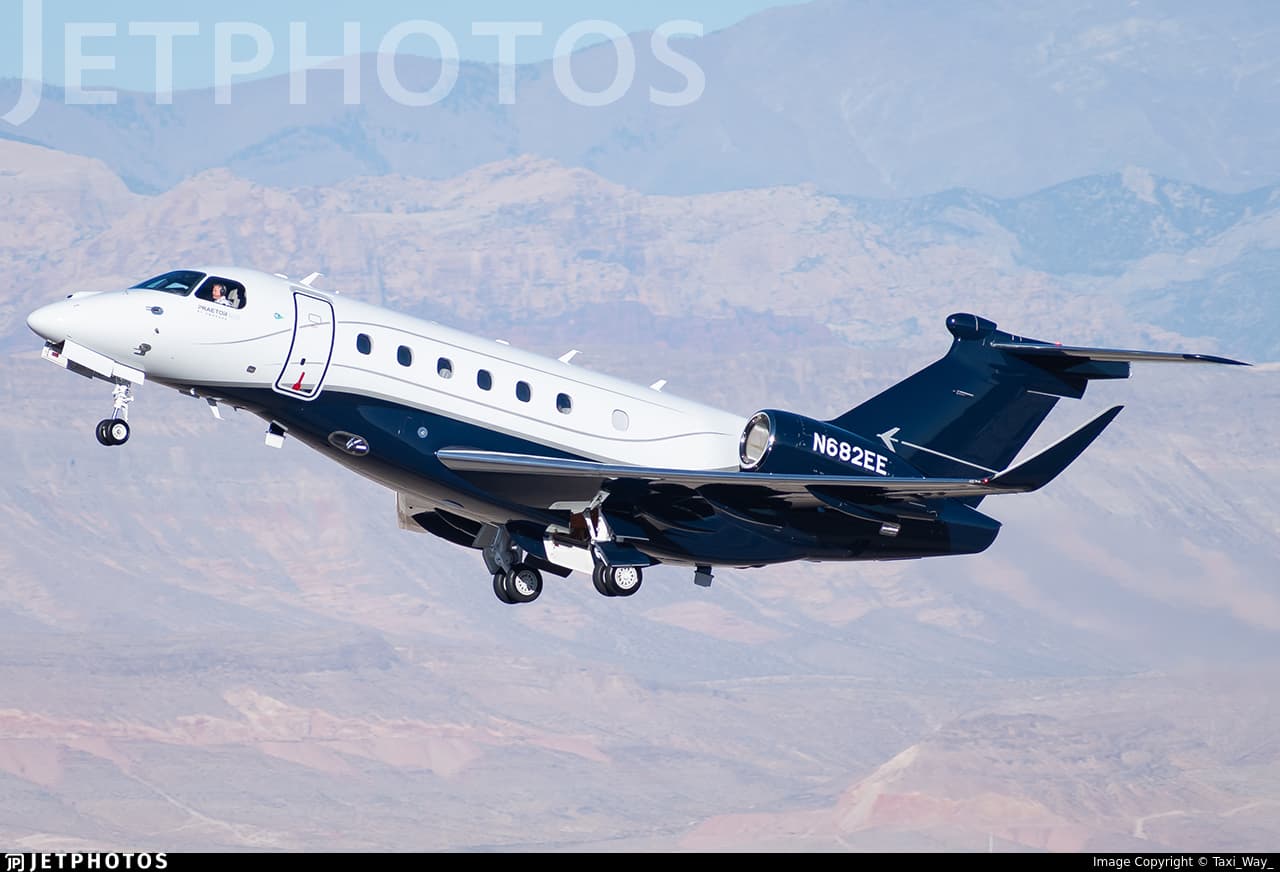 N682EE