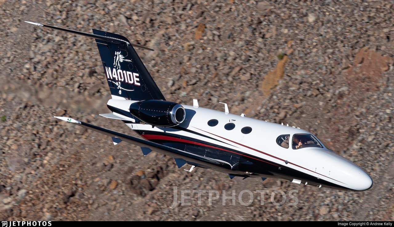 N401DE