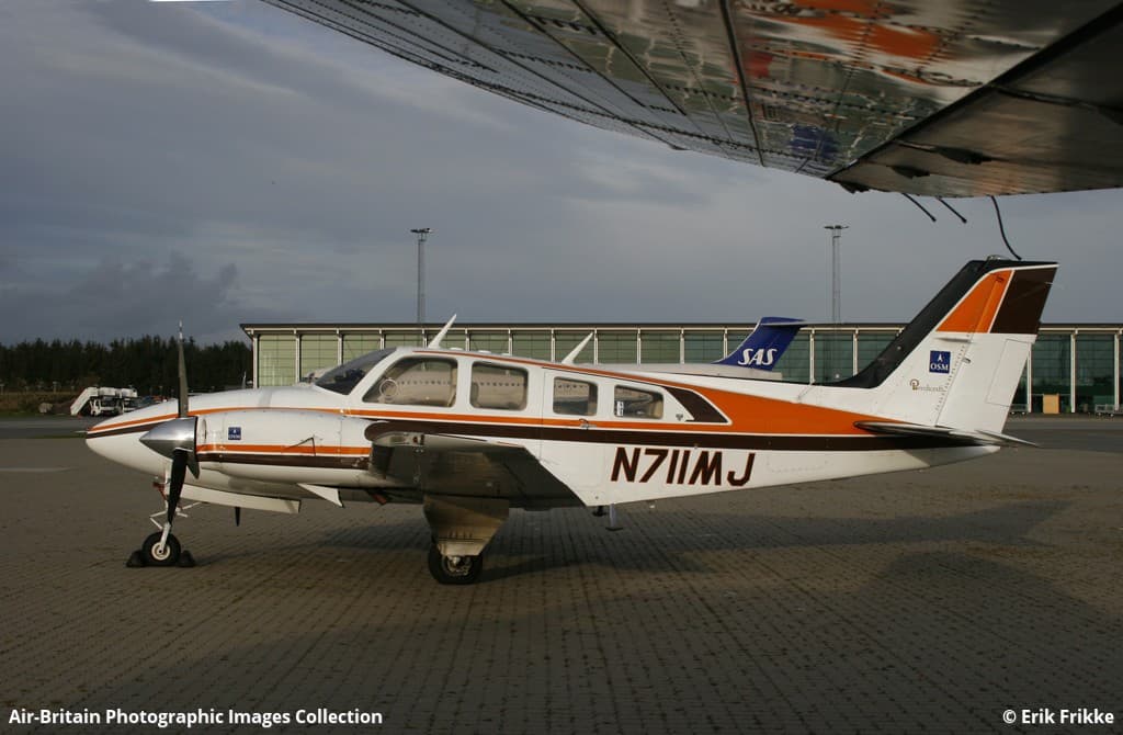 N711MJ