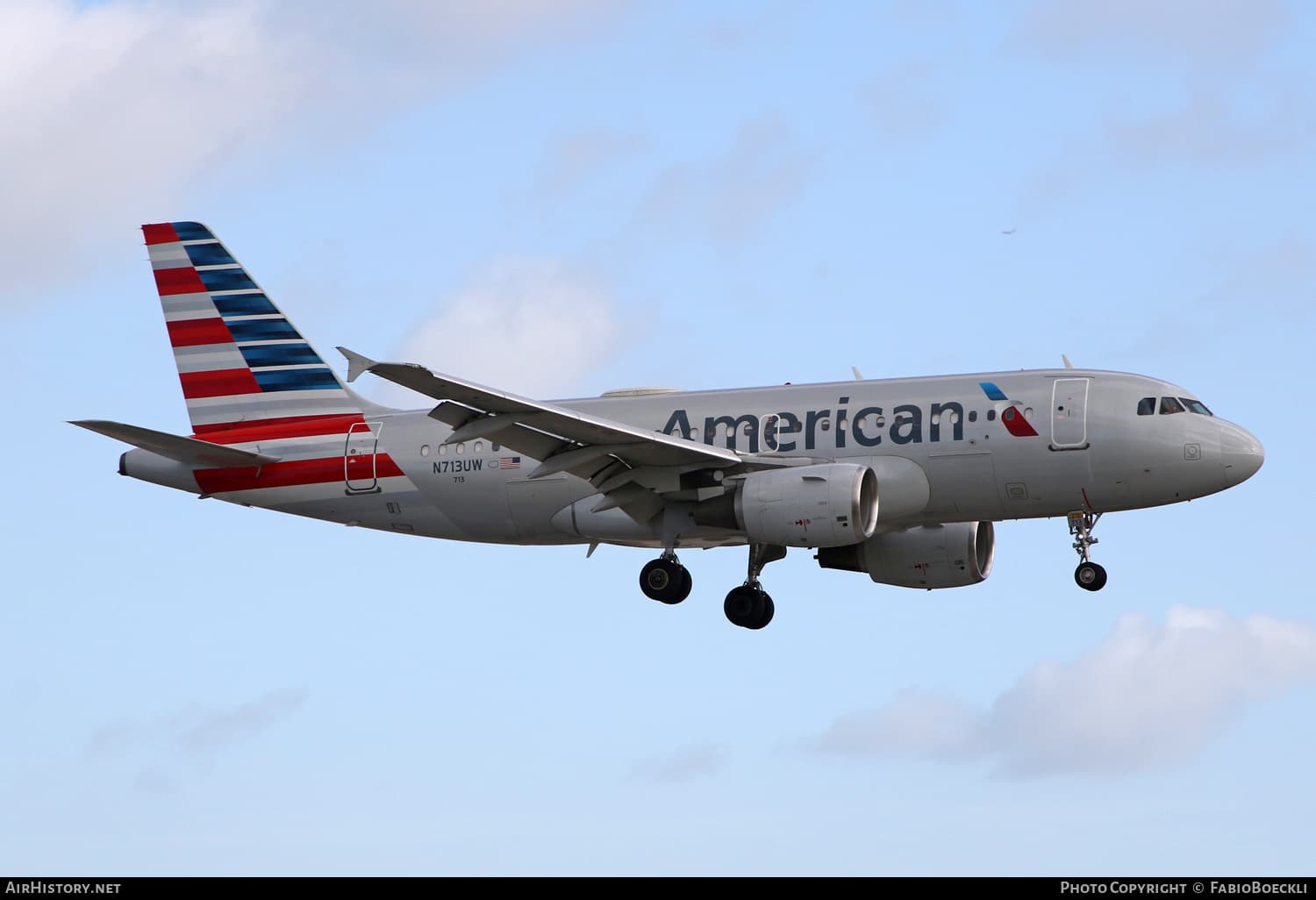 N713UW