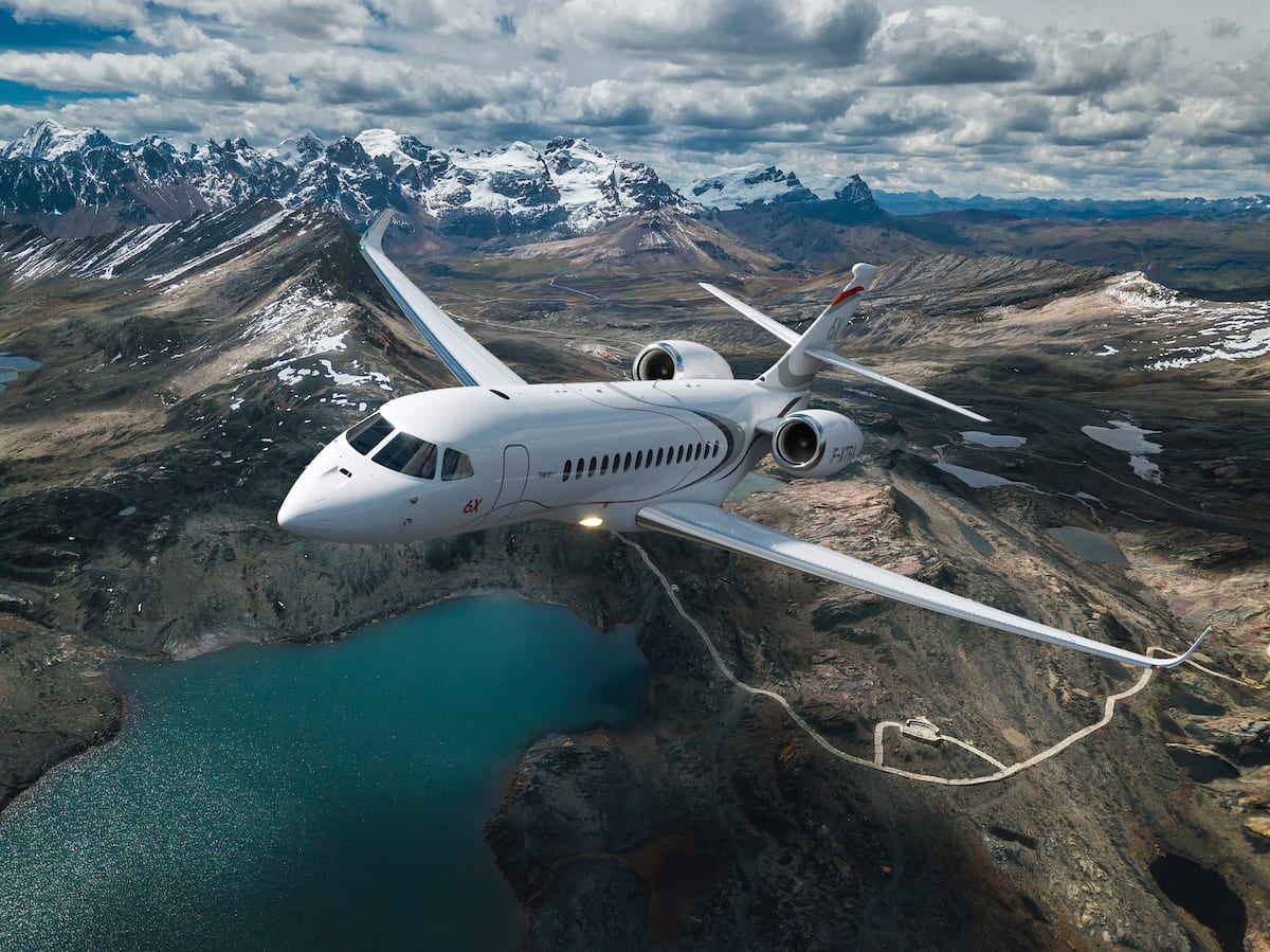 Dassault Falcon 6X in flight