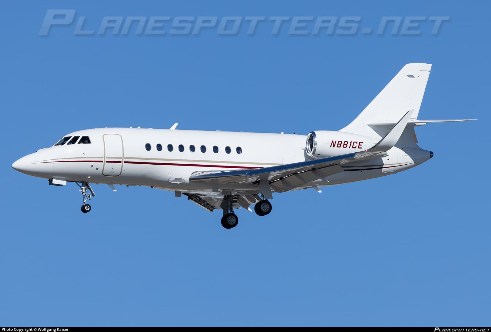 N881CE