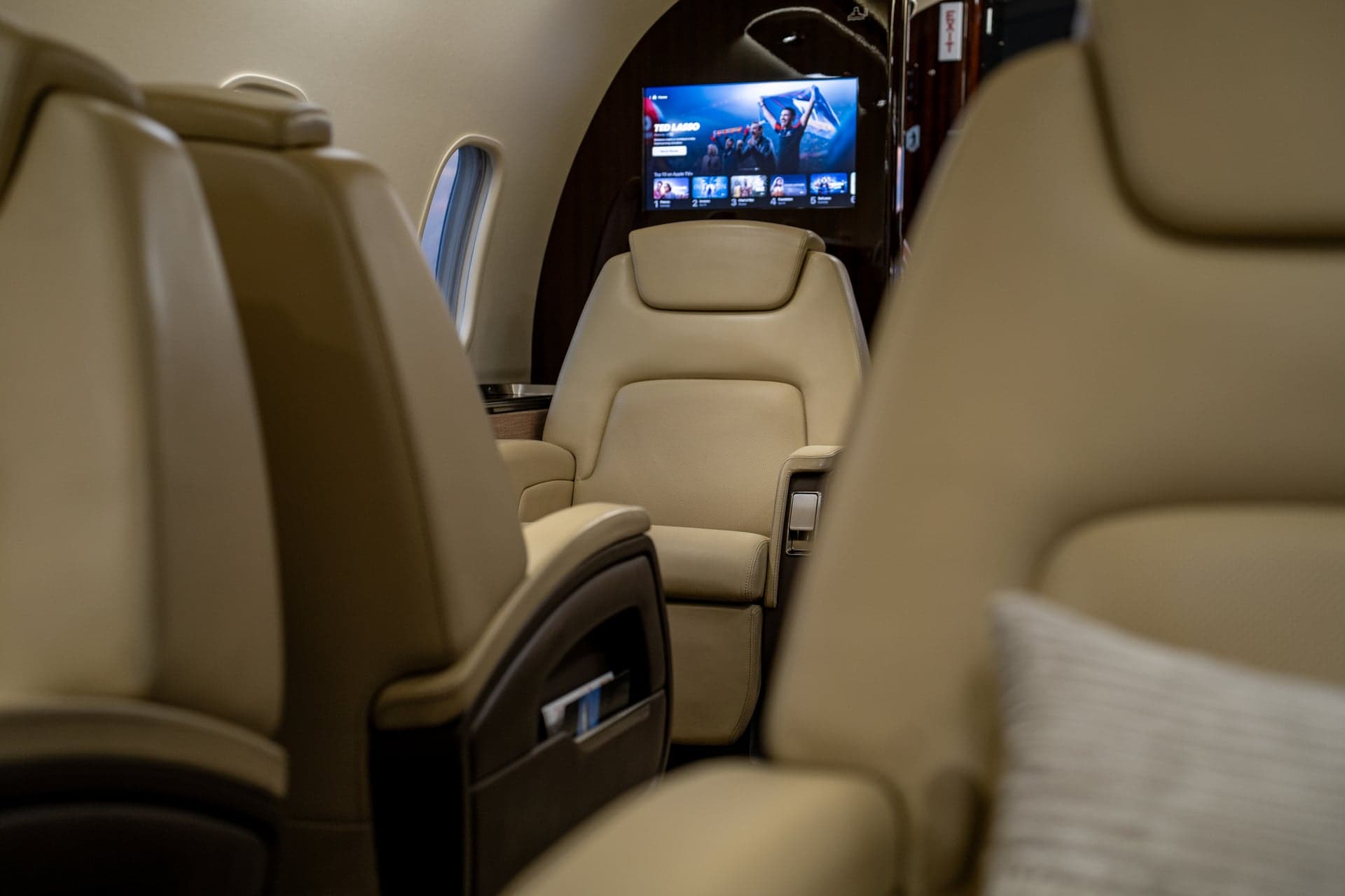 N395PD interior detail