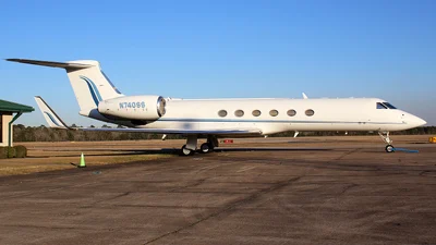 N740SS - Gulfstream G-V (Gulfstream V) | Flight Tracking, Specs