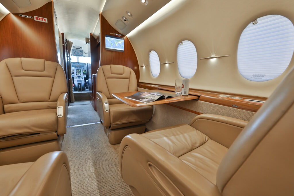 Hawker 4000 Interior