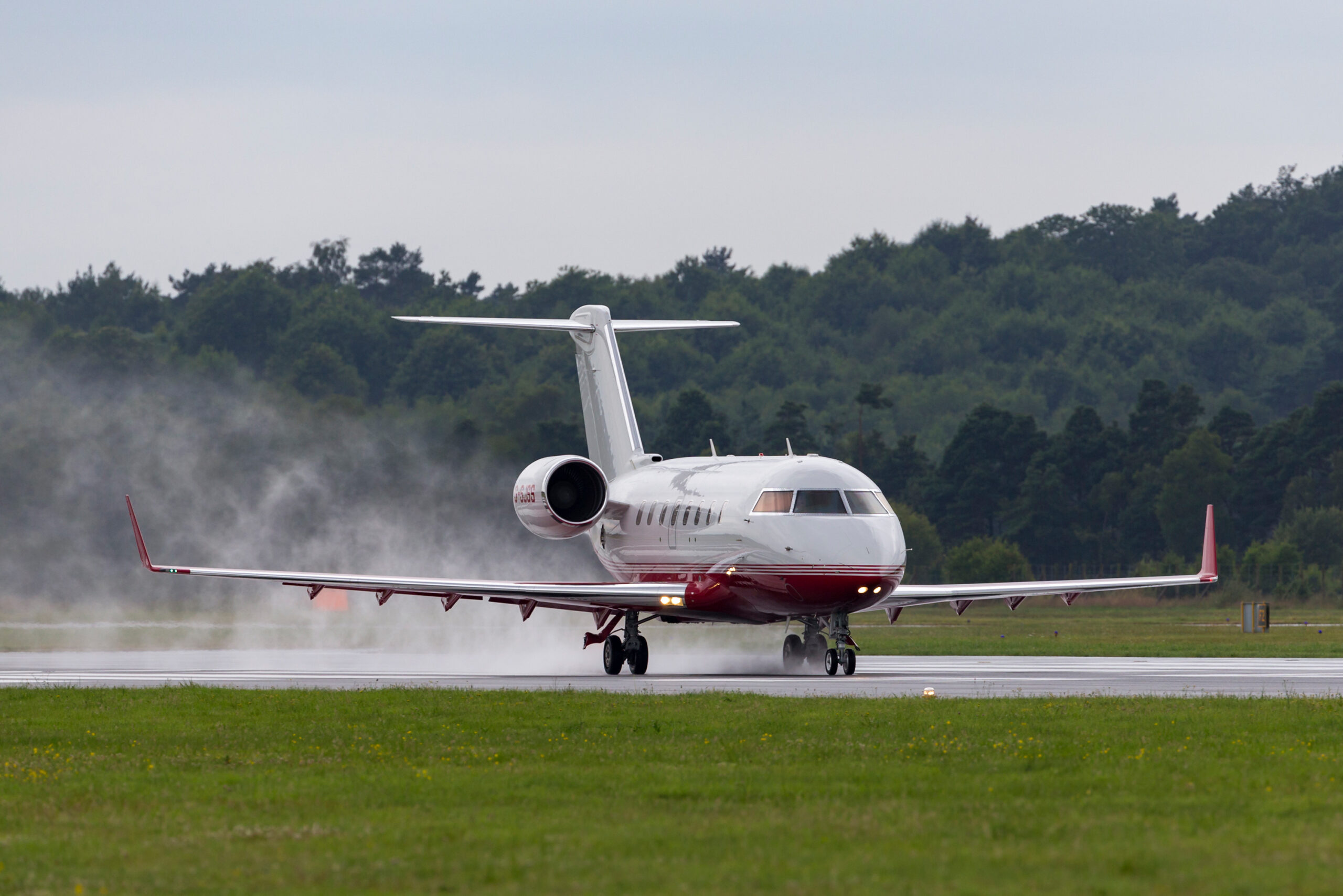 Bombardier Challenger 605