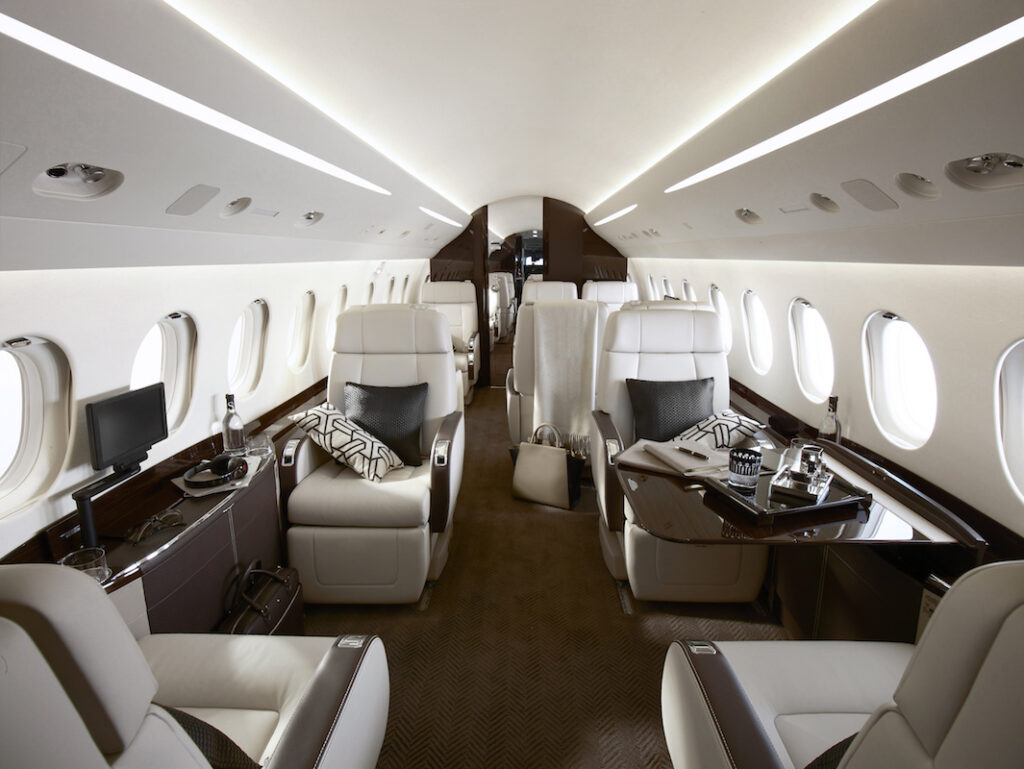 Dassault 2000LXS Interior