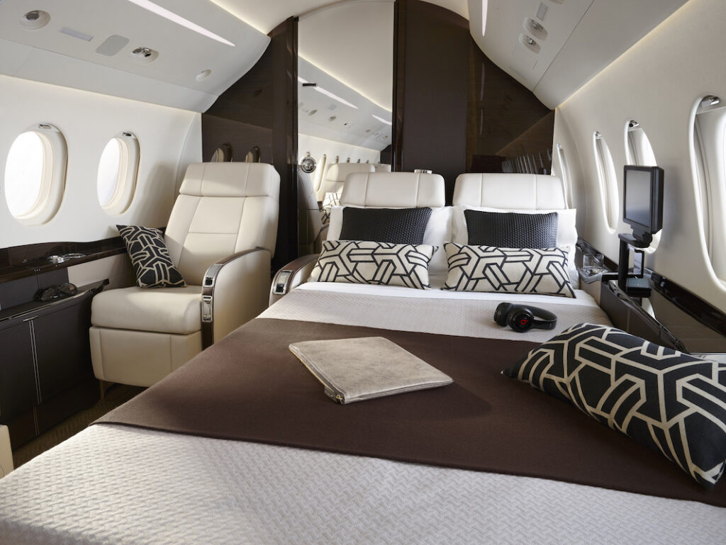 Dassault 2000LXS Interior
