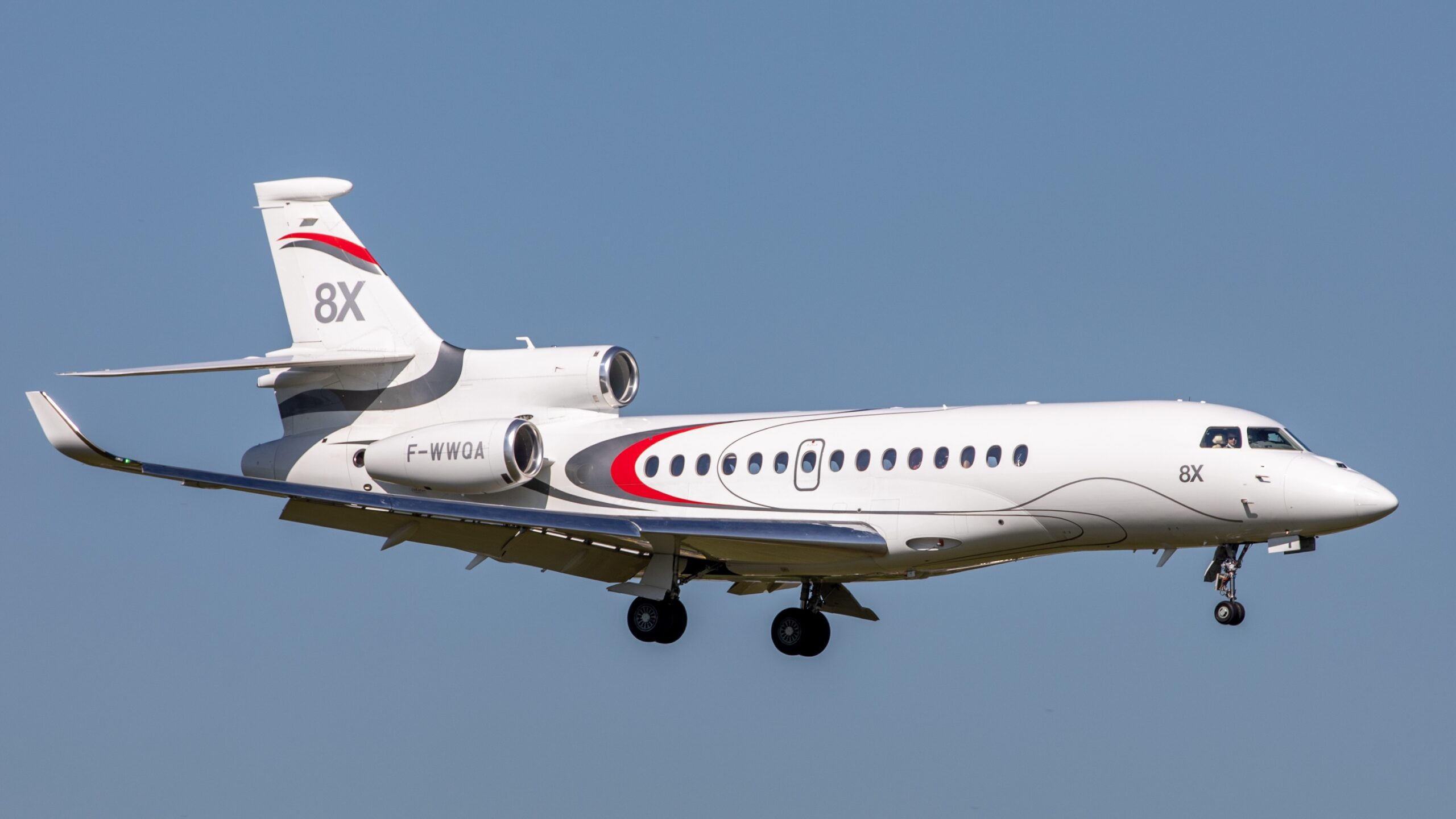 Dassault Falcon 8X on approach reg number F-WWQA