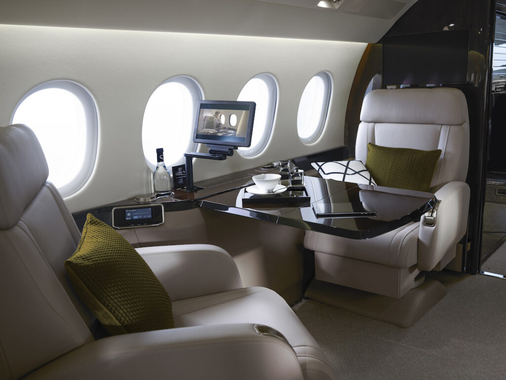 Dassault 900LX Interior
