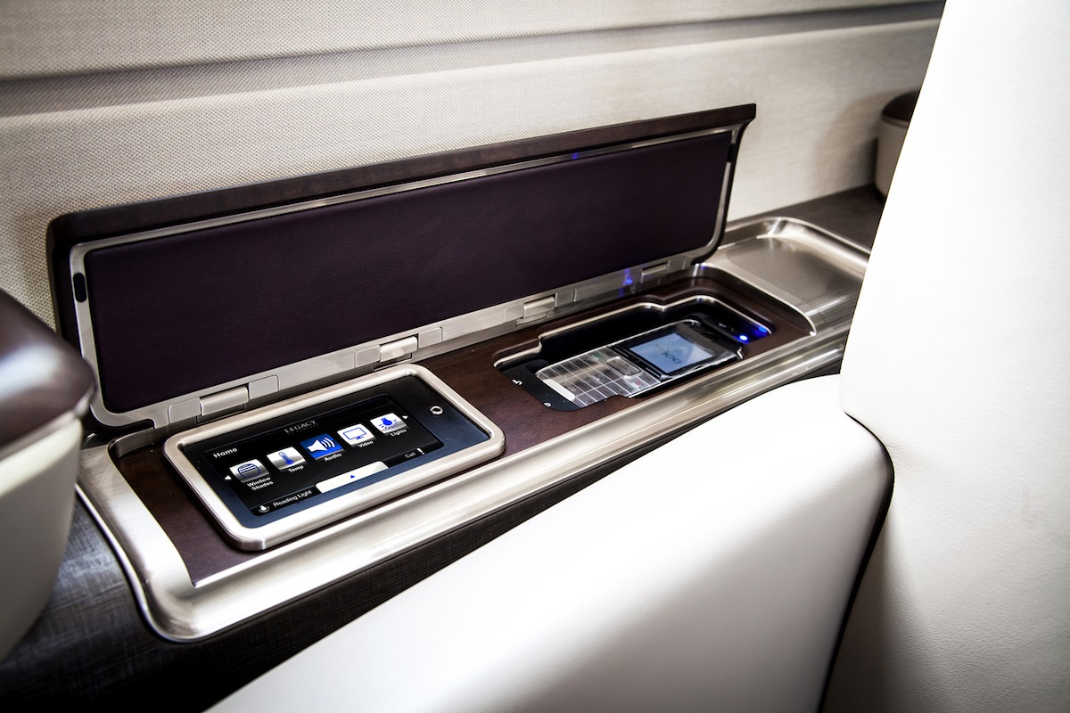 Embraer Legacy 450 Interior