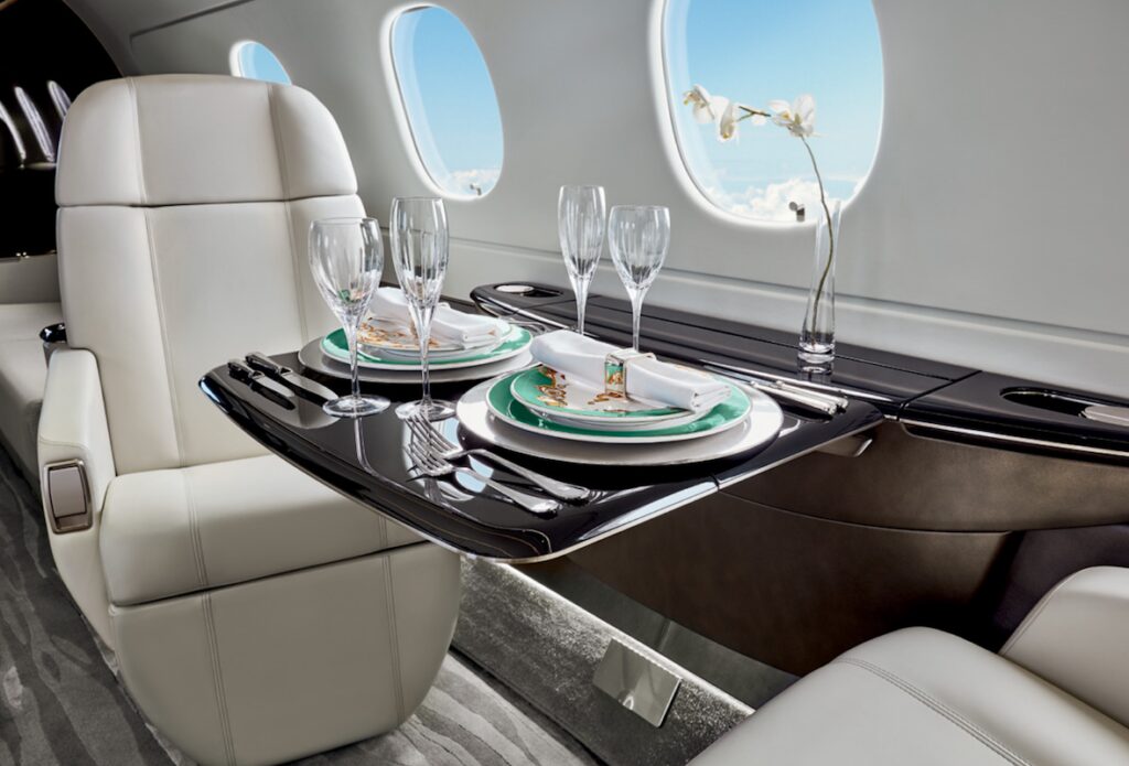 Embraer Legacy 450 Interior