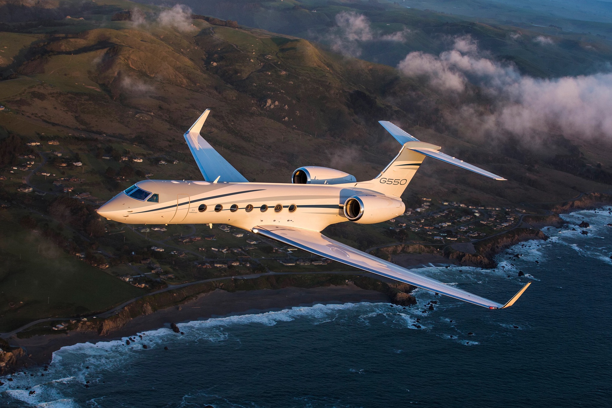 Gulfstream G550 Vs Gulfstream G700